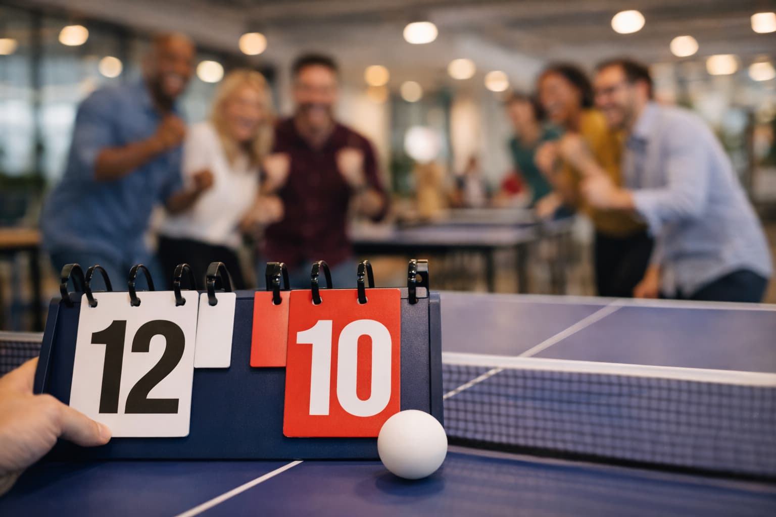 Équipes participant à la Ping Connect Business Cup lors d’un tournoi d’entreprise compétitif de tennis de table